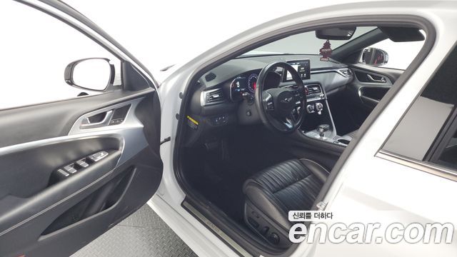 Genesis G70 2018 — photo 13