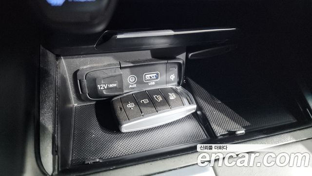 Genesis G70 2018 — photo 19