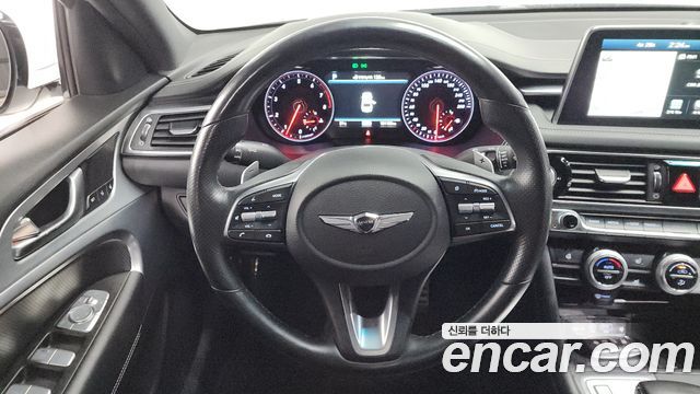 Genesis G70 2018 — photo 21