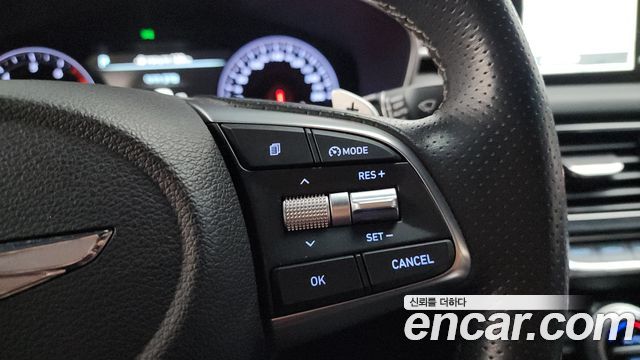 Genesis G70 2018 — photo 25