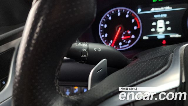 Genesis G70 2018 — photo 34