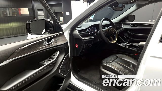 Jeep Cherokee 2023 — photo 13