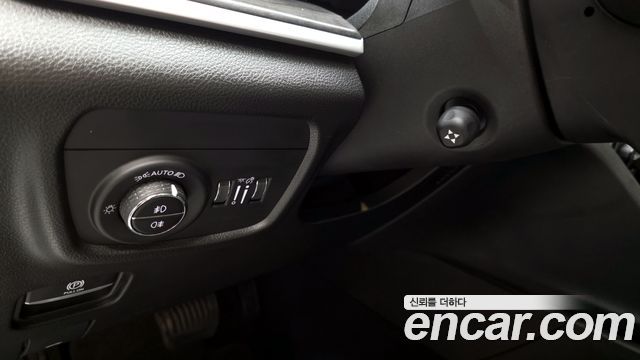 Jeep Cherokee 2023 — photo 28