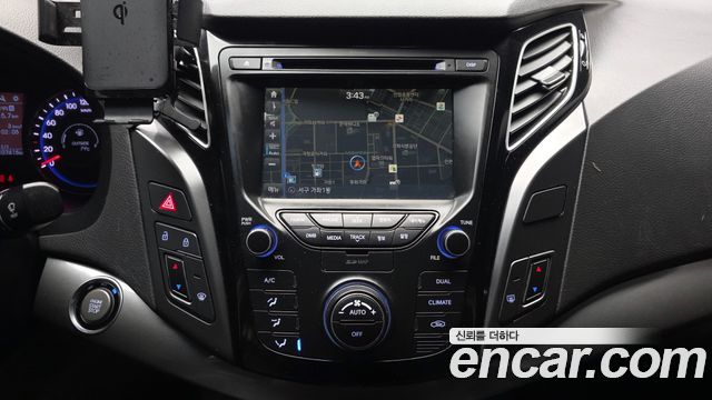 Hyundai i40 2016 — photo 20