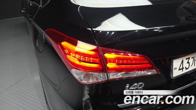 Hyundai i40 2016 — photo 9