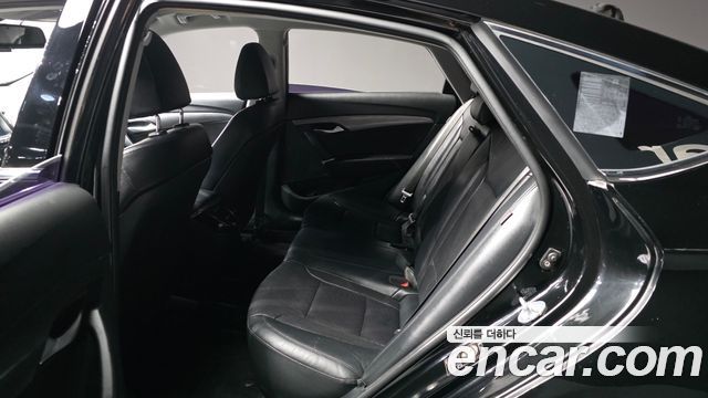Hyundai i40 2016 — photo 16