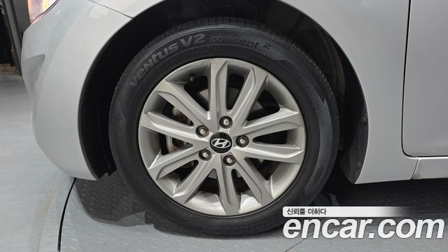 Hyundai AVANTE 2014 — photo 5