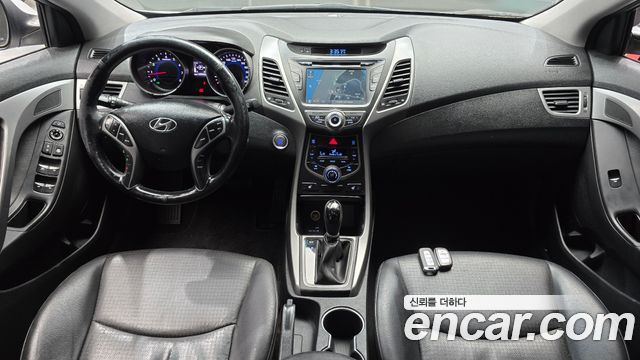 Hyundai AVANTE 2014 — photo 7