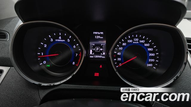 Hyundai AVANTE 2014 — photo 8