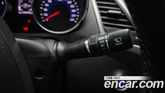 Hyundai AVANTE 2014 — photo 16