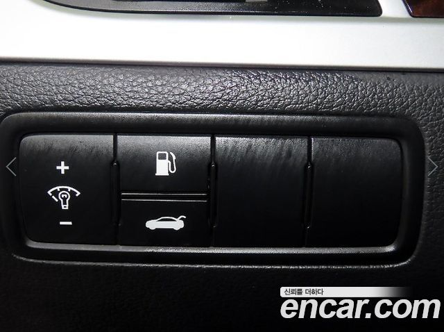 Hyundai Genesis 2014 — photo 14