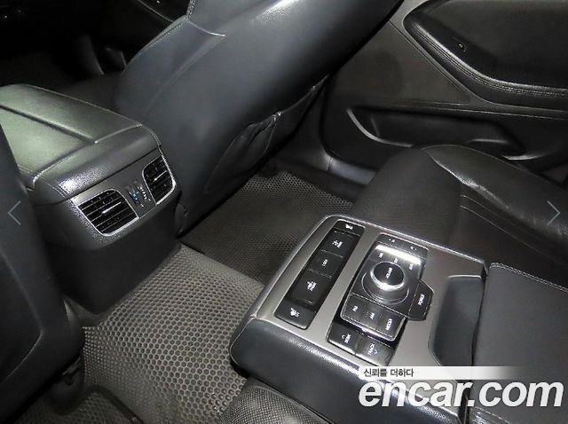 Hyundai Genesis 2014 — photo 18