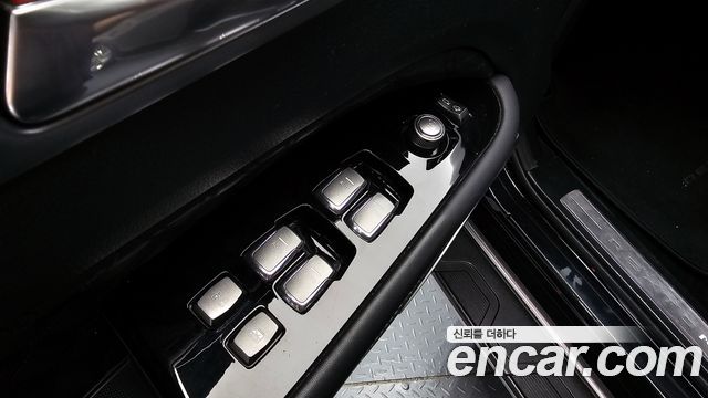 KG Mobility Rexton 2021 — photo 16