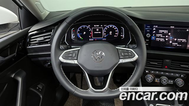 Volkswagen Jetta 2023 — photo 15