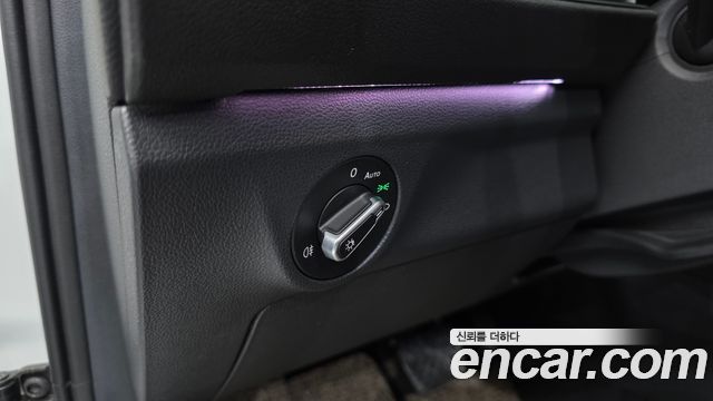 Volkswagen Jetta 2023 — photo 19