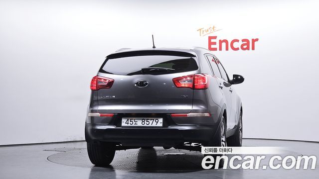 Kia Sportage 2012 — photo 4