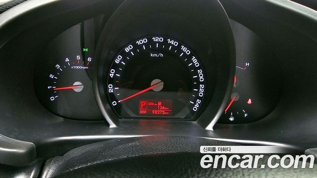 Kia Sportage 2012 — photo 8