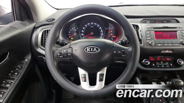 Kia Sportage 2012 — photo 13