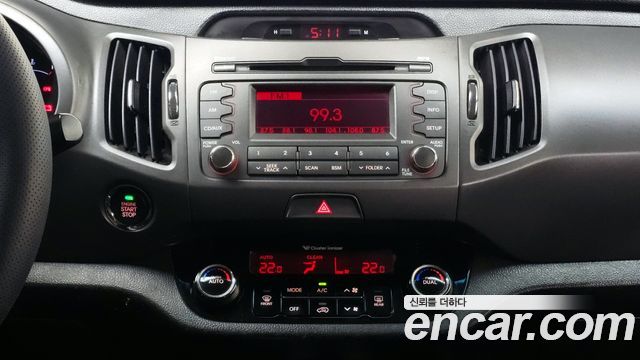 Kia Sportage 2012 — photo 14
