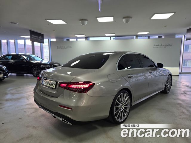 Mercedes-Benz E-Class 2021 — photo 2