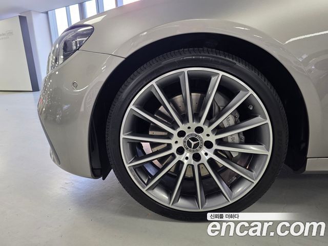 Mercedes-Benz E-Class 2021 — photo 5
