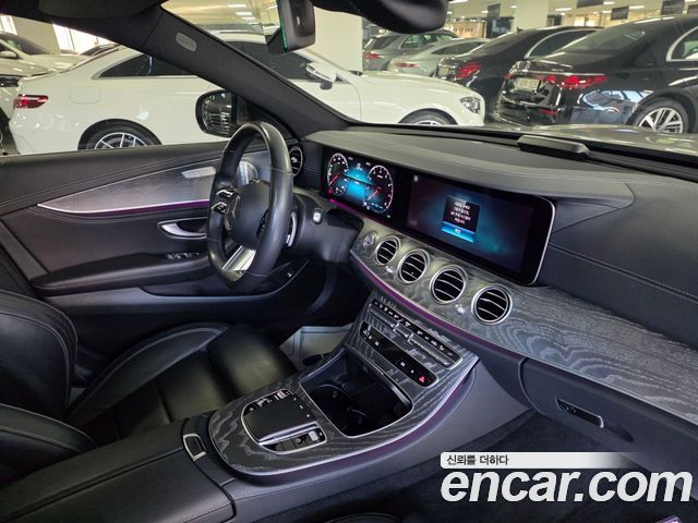 Mercedes-Benz E-Class 2021 — photo 9