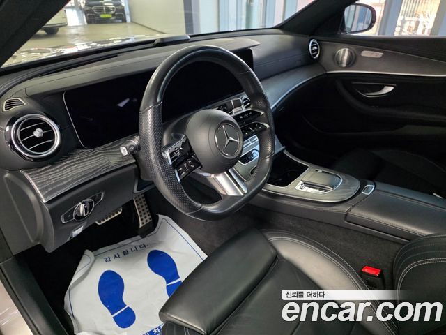 Mercedes-Benz E-Class 2021 — photo 13
