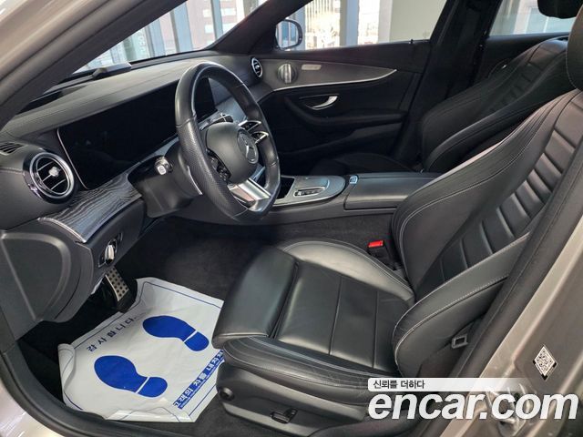 Mercedes-Benz E-Class 2021 — photo 14