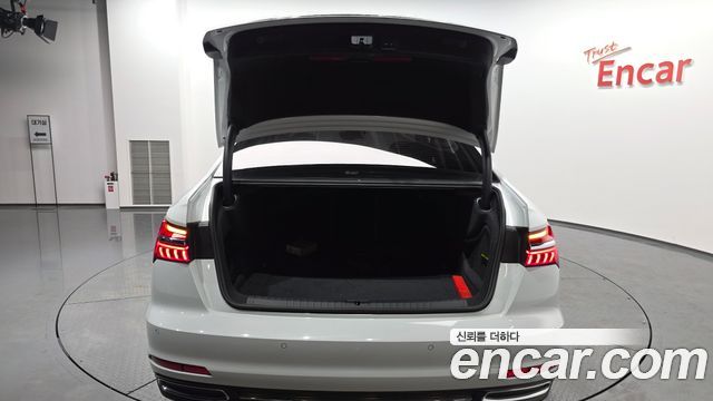 Audi A6 2023 — photo 26