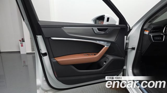 Audi A6 2023 — photo 14