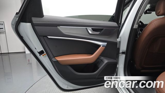 Audi A6 2023 — photo 15
