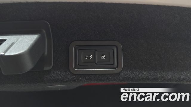 Audi A6 2023 — photo 32