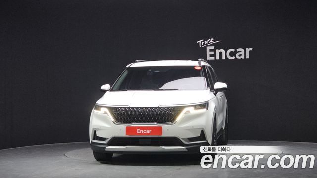 Kia Canival 2023 — photo 3