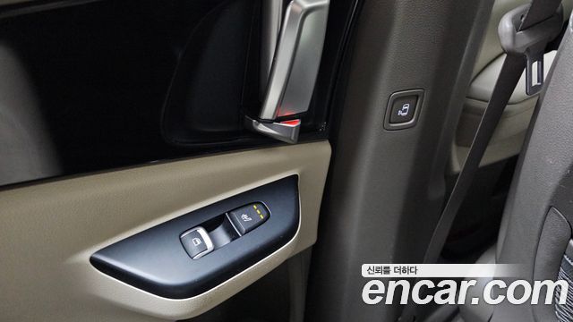 Kia Canival 2023 — photo 18