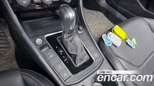 Volkswagen Jetta 2021 — photo 12