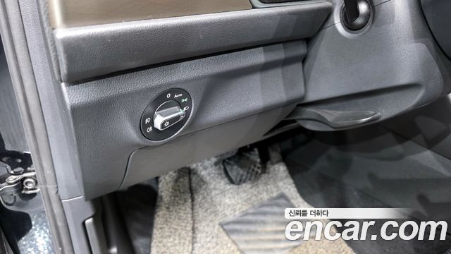 Volkswagen Jetta 2021 — photo 25