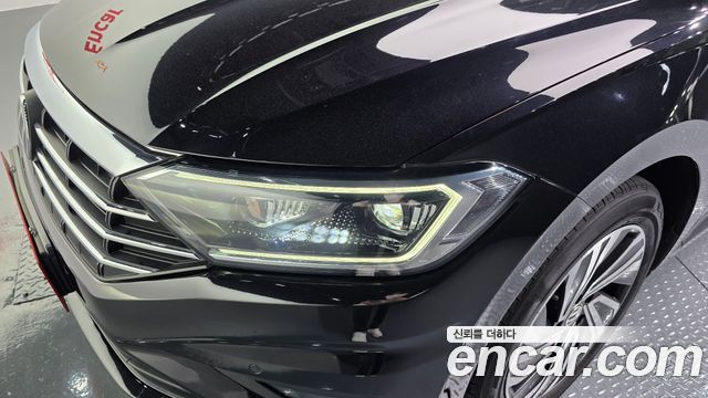 Volkswagen Jetta 2021 — photo 8