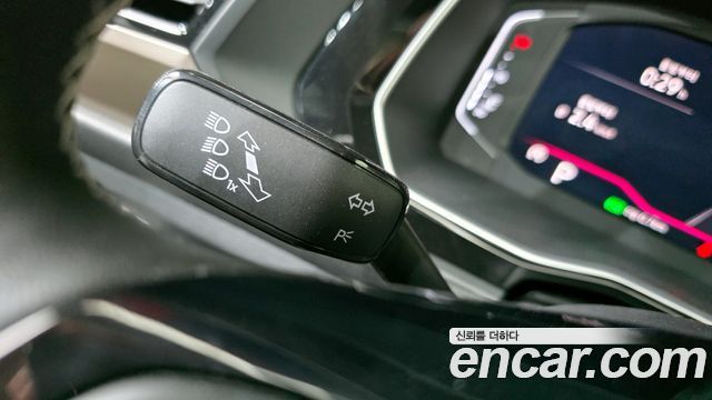 Volkswagen Jetta 2021 — photo 27