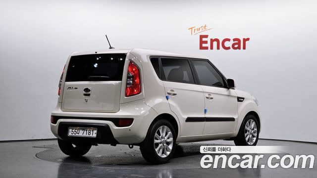 Kia Soul 2012 — photo 2