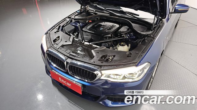 BMW 5-Series 2017 — photo 6
