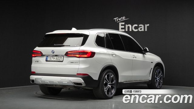 BMW X5 2022 — photo 2