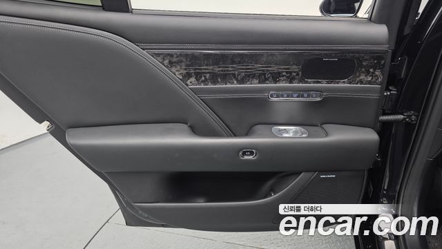 Genesis G90 2024 — photo 15