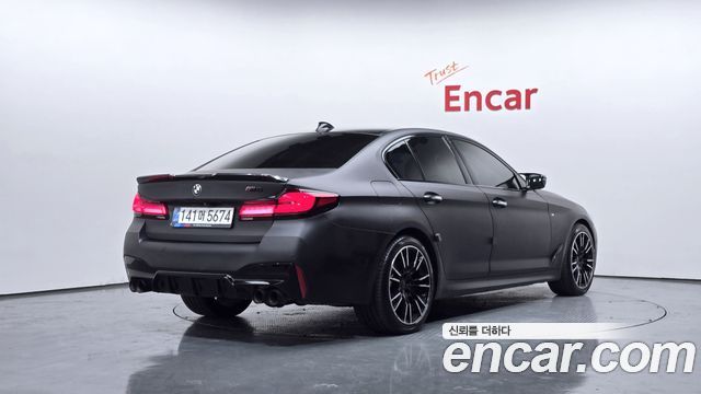 BMW 5-Series 2017 — photo 2