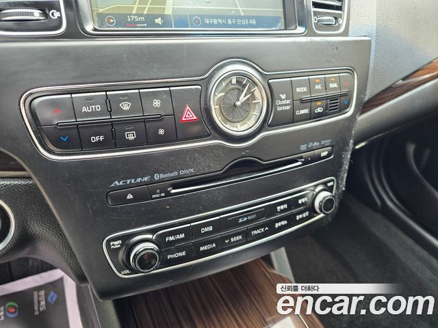 Kia K7 2016 — photo 15