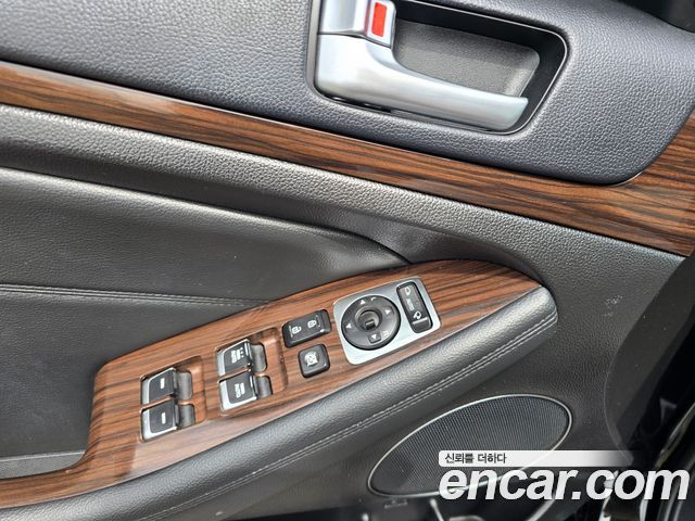 Kia K7 2016 — photo 17