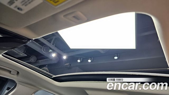 BMW 5-Series 2018 — photo 16