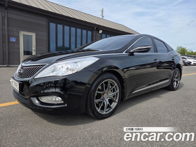 Hyundai Grandeur 2011 — photo 1