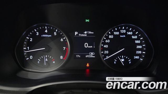 Hyundai i30 2018 — photo 11