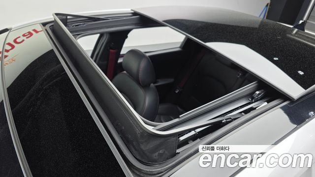 Hyundai i30 2018 — photo 25