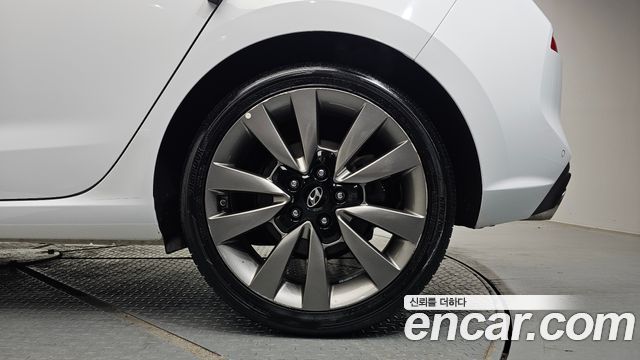 Hyundai i30 2018 — photo 7